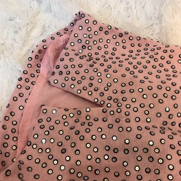 Carlisle Silk Blazer and pink sequin skirt - Picture 5 of 6
